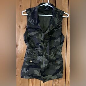 Love Tree Olive Green Camo Vest 100% Cotton